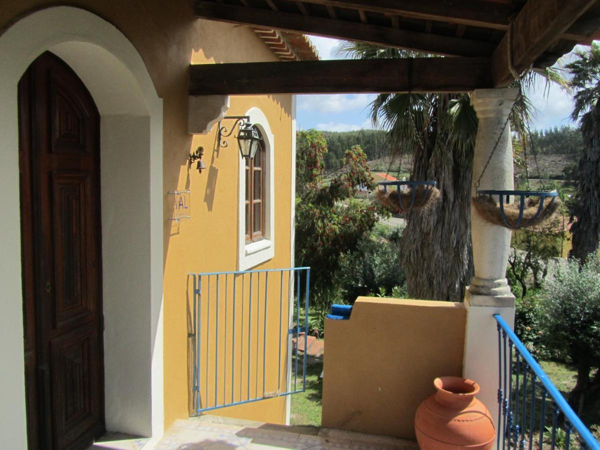 Sao Pedro de TomarCasa Amarelaアパートメント エクステリア 写真
